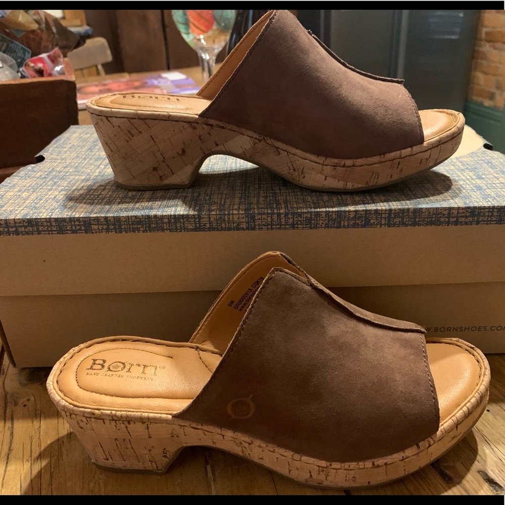 BNIB Born Asho Chunky Slides
